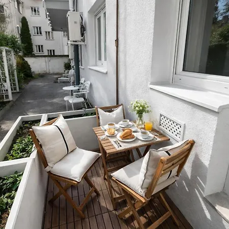 Grosslingova Garden - Old Town *
